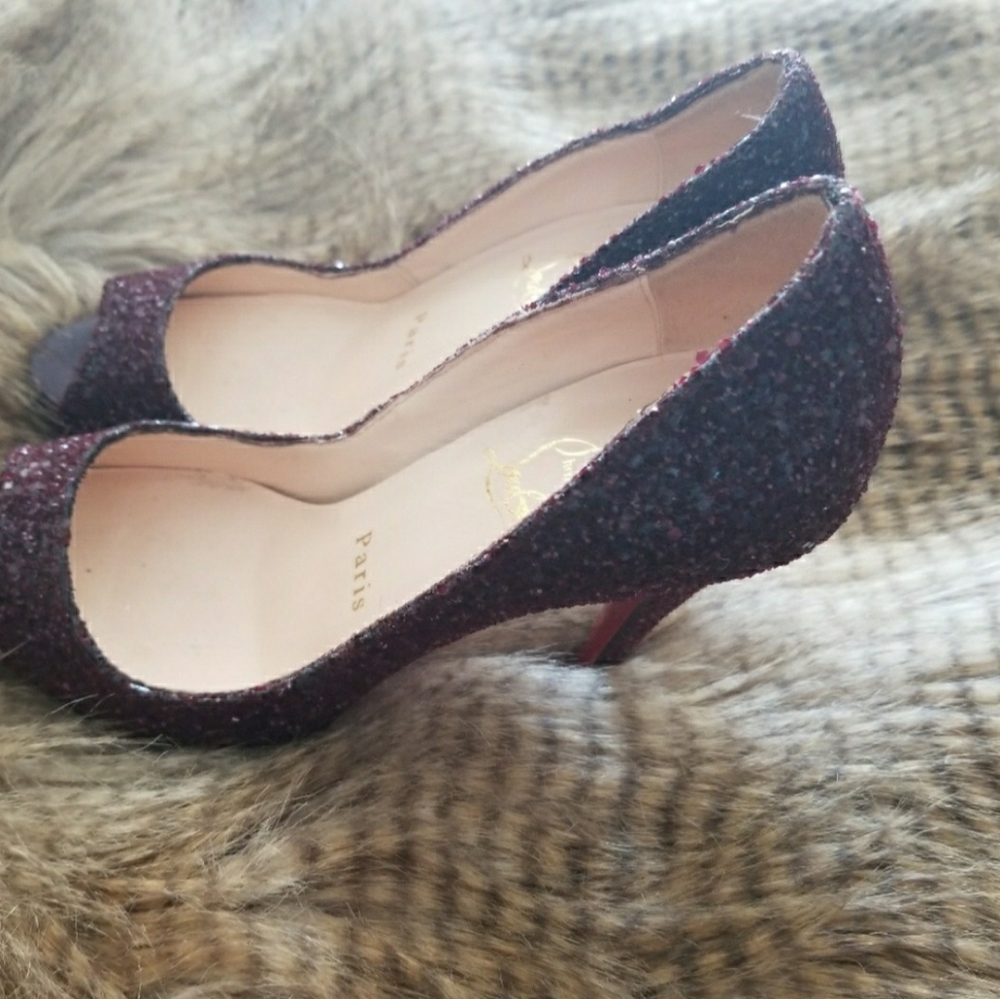 Louboutins - Very Rare "Crushed Ruby" - Picture 5 of 7